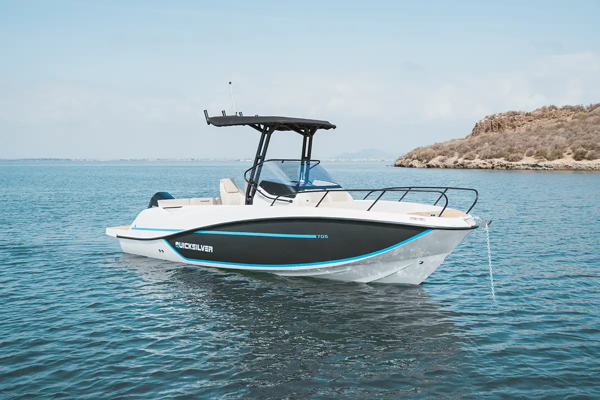 Quicksilver Activ 675 Open Exterior  2