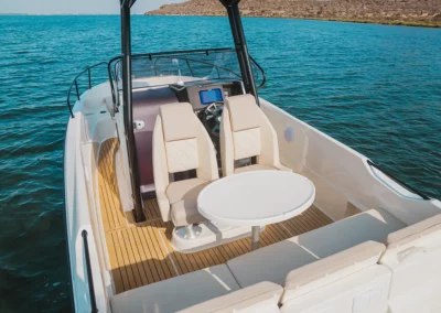 Quicksilver 705 Open Interior 7